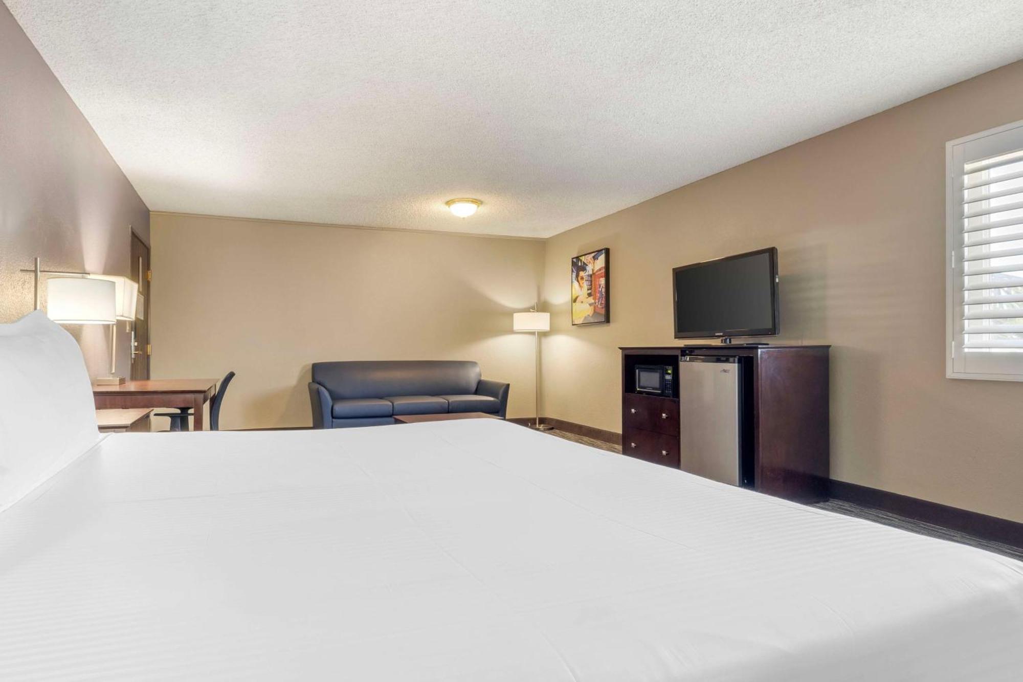Best Western Mccarran Inn Las Vegas Exterior photo