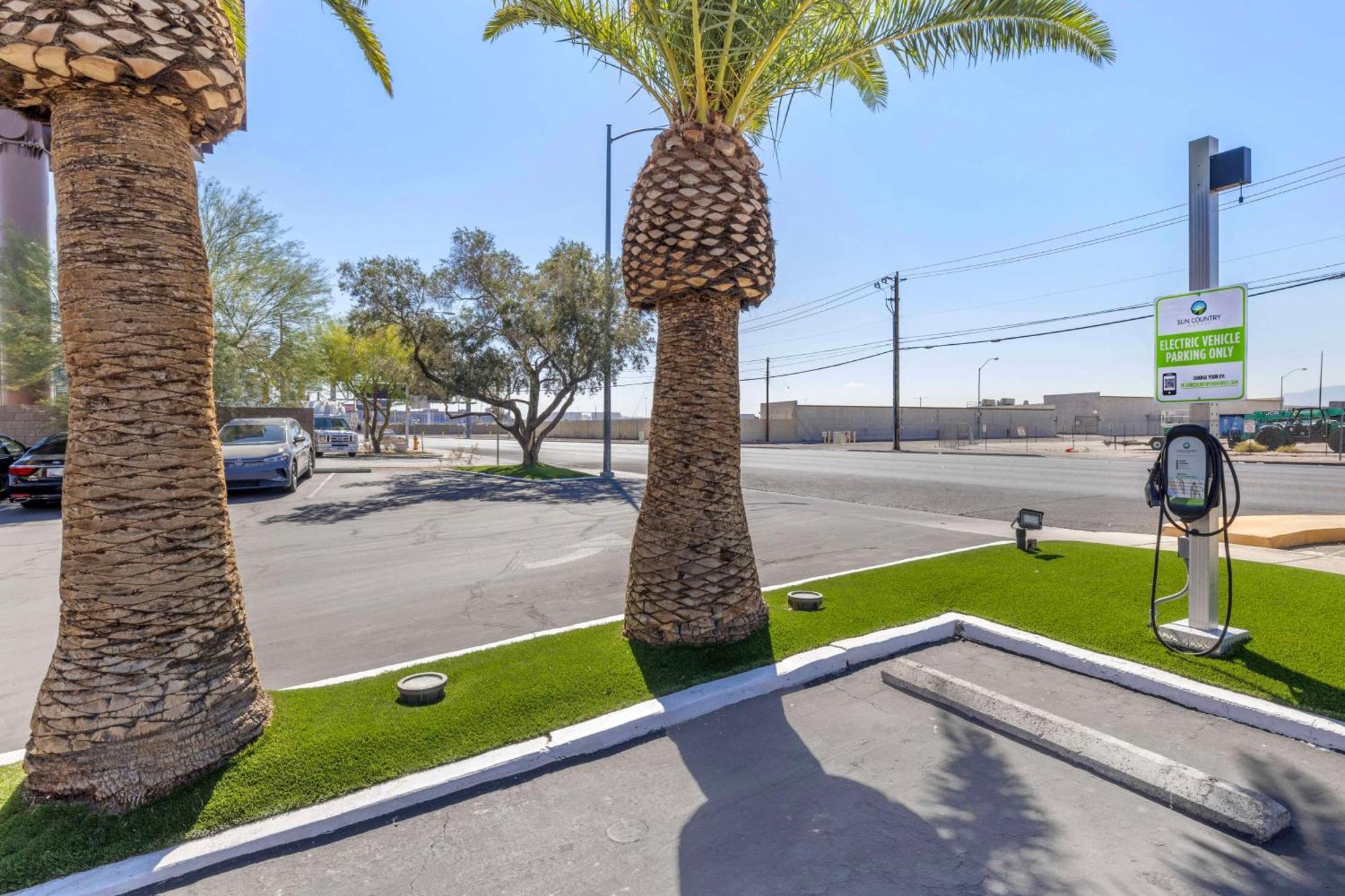 Best Western Mccarran Inn Las Vegas Exterior photo