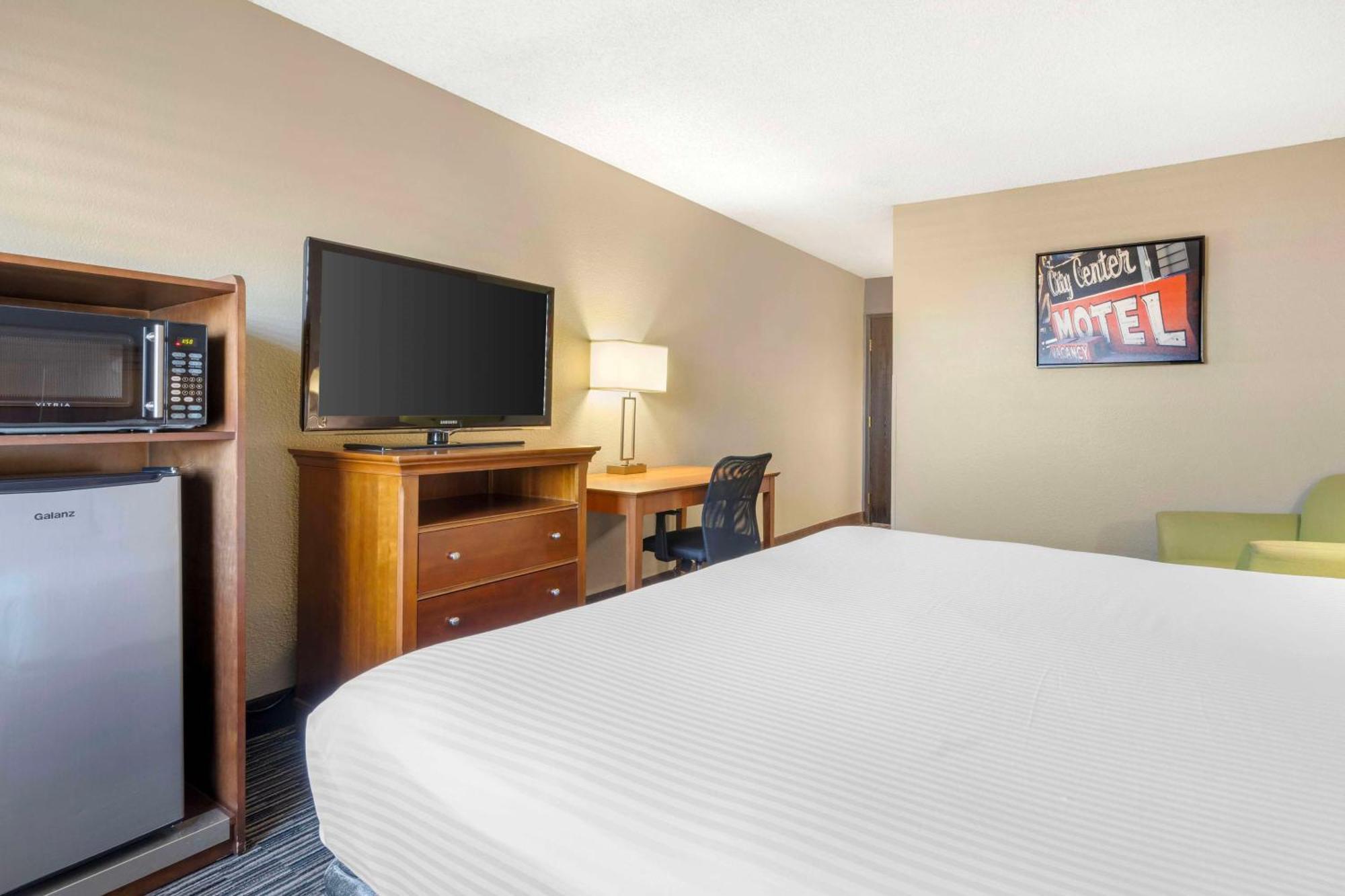 Best Western Mccarran Inn Las Vegas Exterior photo